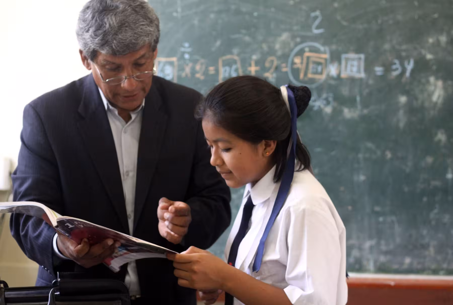 Minedu convoca concurso de ascenso CPM para docentes de IE gestionadas por Mindef